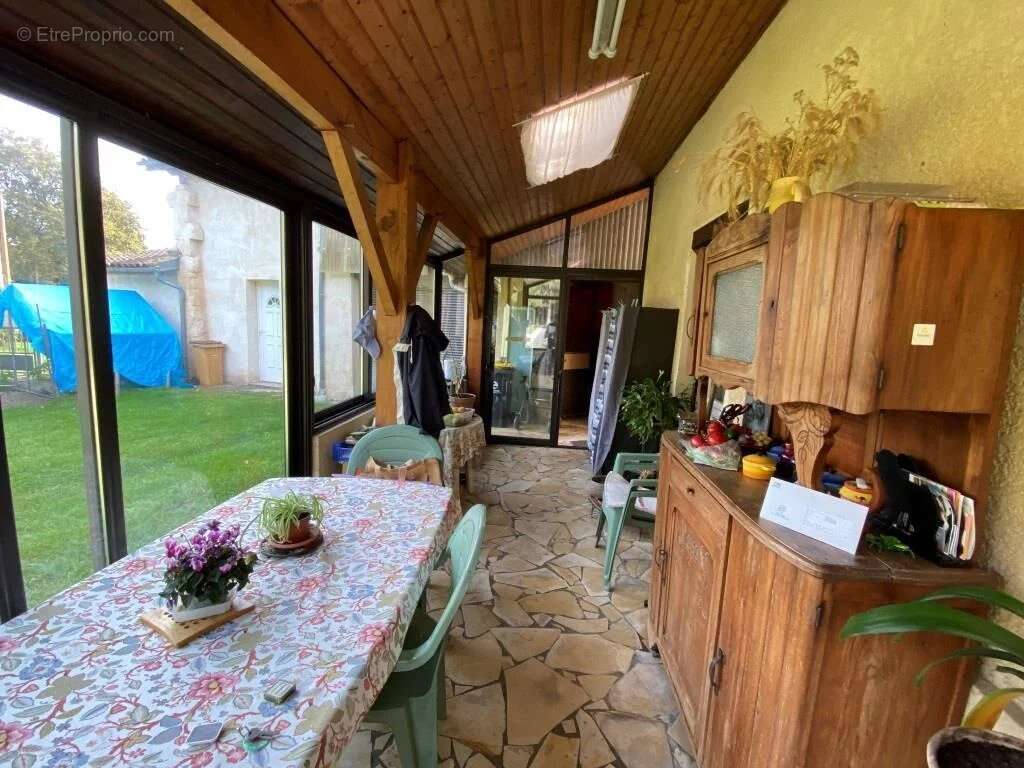St christoly maison avec appartement sur + d'un hectare - photo 7
