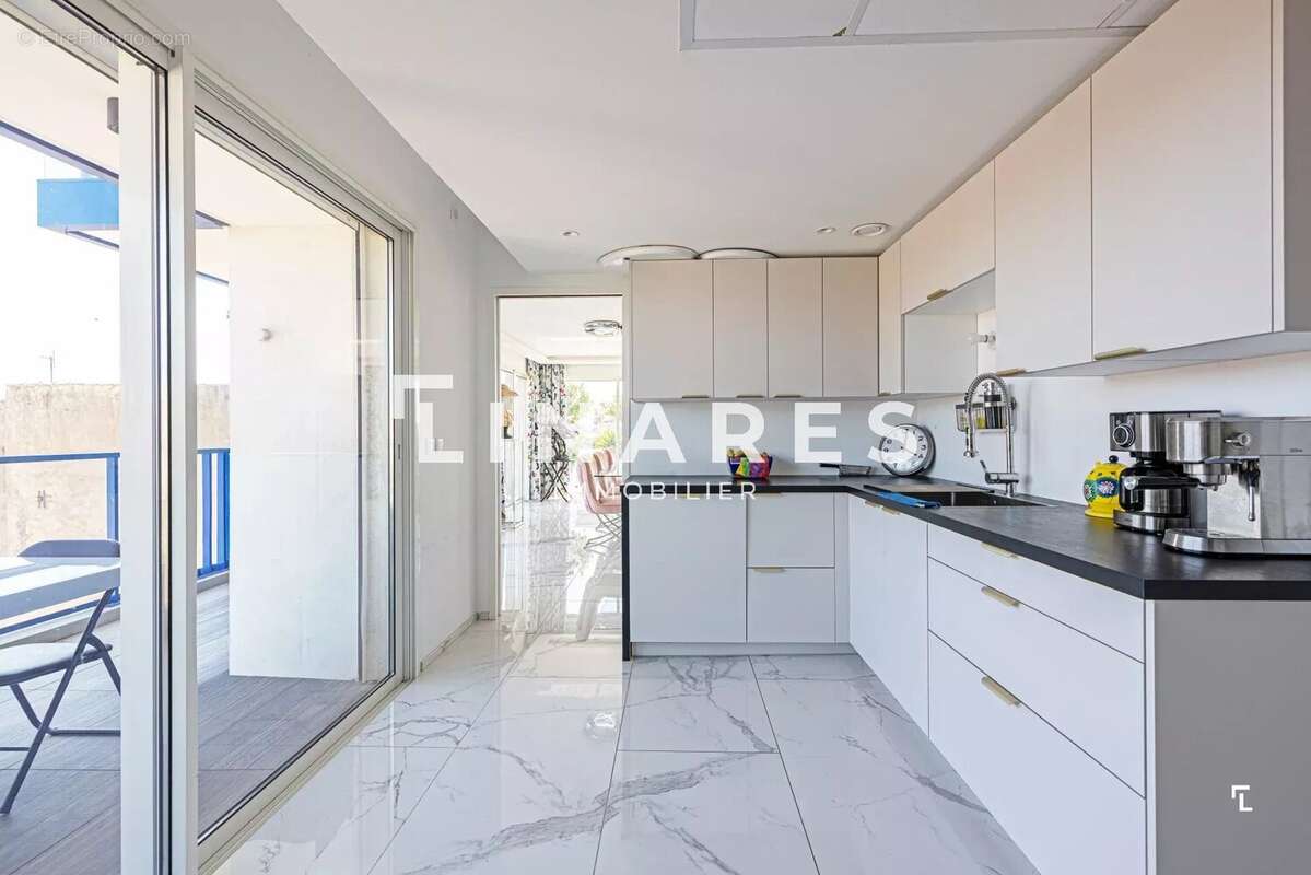 Appartement à MARSEILLE-6E
