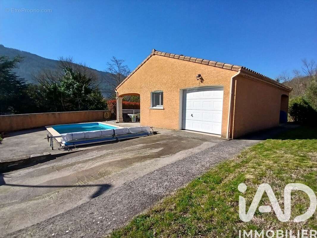 Maison 99 m² à Premian  - photo 6