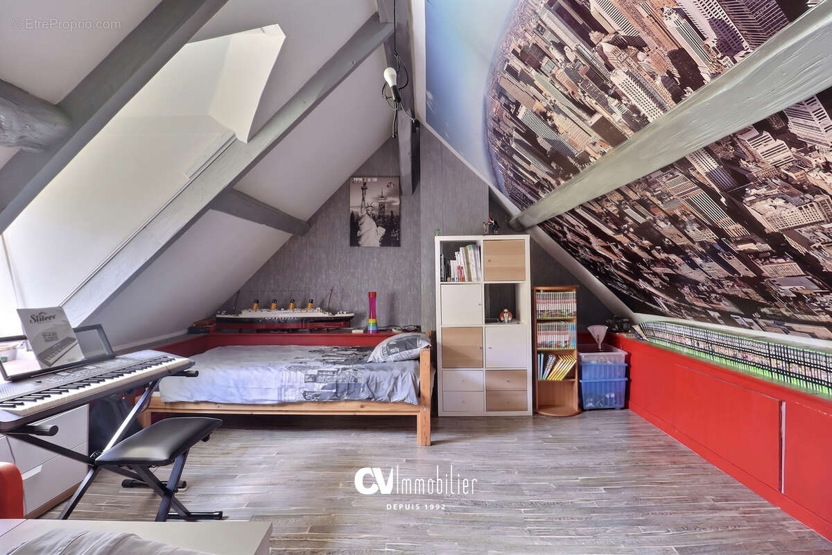 Maison - 4 chambres - 140 m2 - photo 9