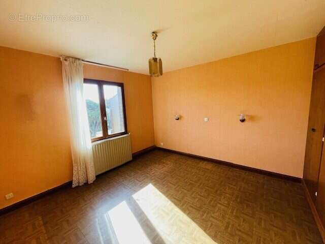 Maison à NEUILLY-SOUS-CLERMONT