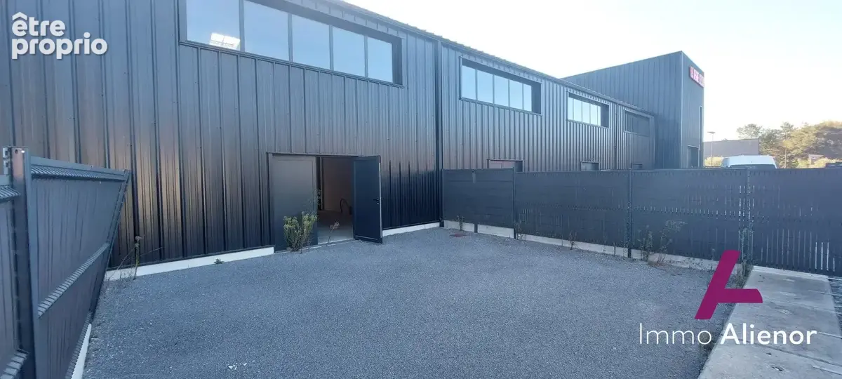 Commerce 160 m² à vendre à Le Teich (33470) - photo 9