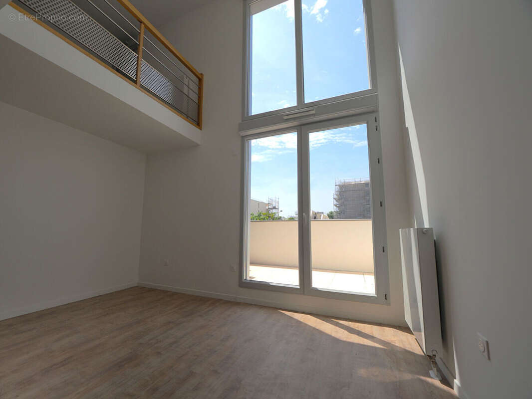 Appartement à ROMAINVILLE