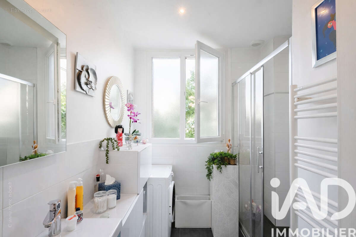 Photo 9 - Appartement à VERSAILLES