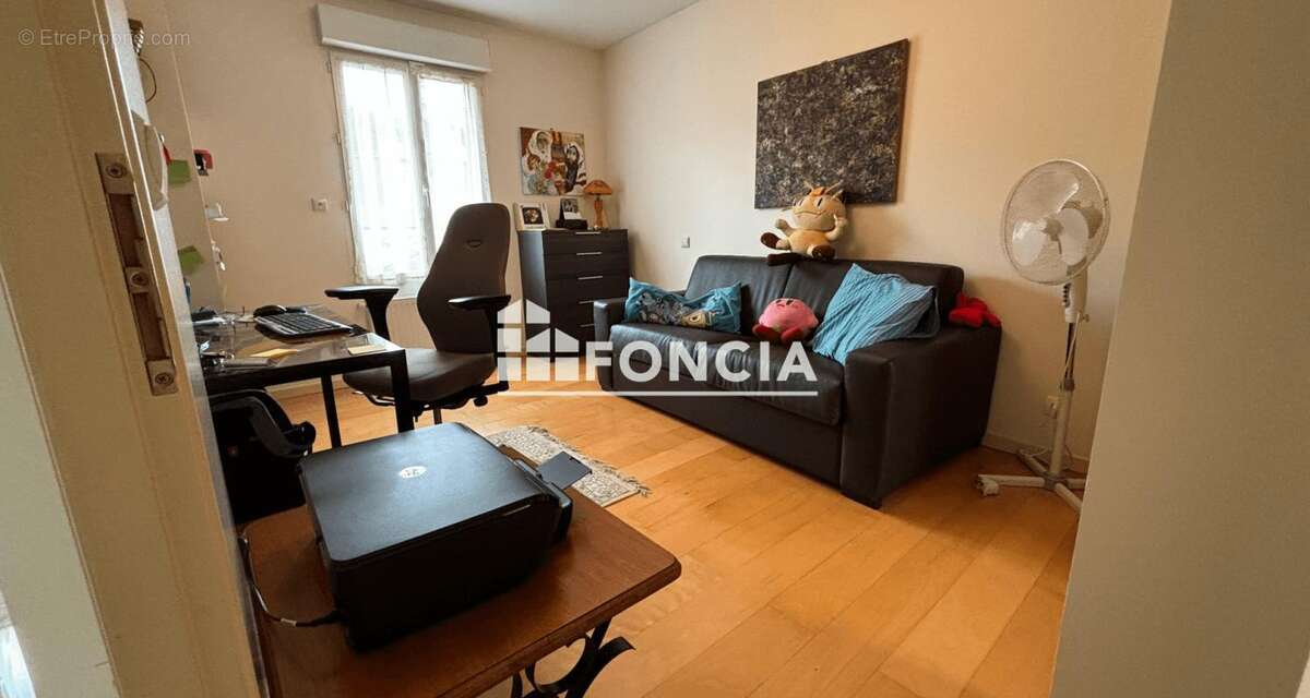 Maison à CHENNEVIERES-SUR-MARNE