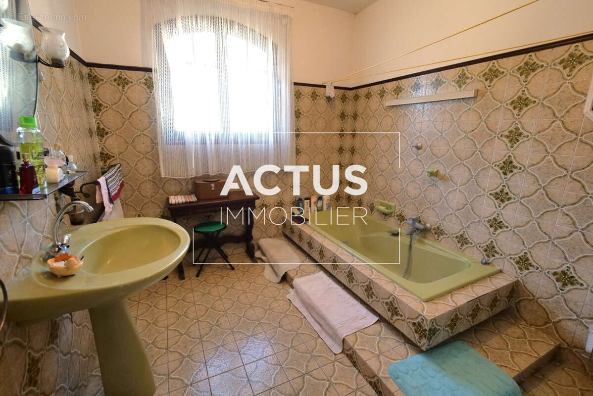 Maison à SALON-DE-PROVENCE