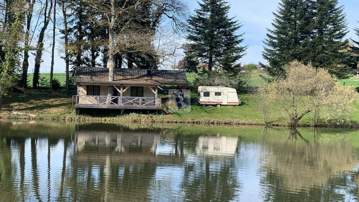Terrain à DUSSAC