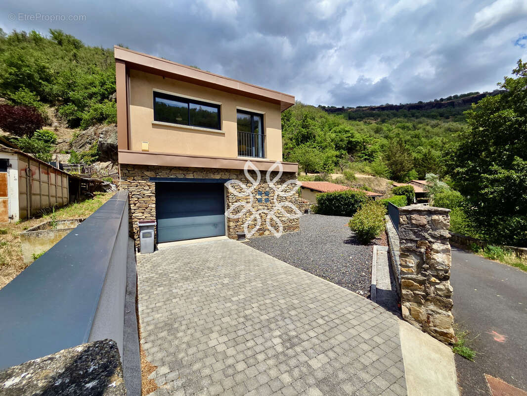 Maison contemporaine, garage et terrasse - Blesle - photo 27