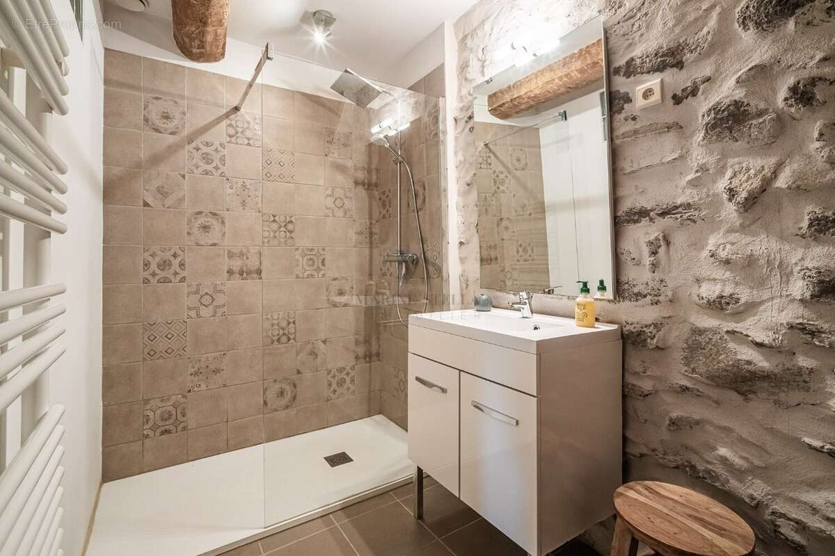 Petite maison T2 de charme rénovée - photo 3