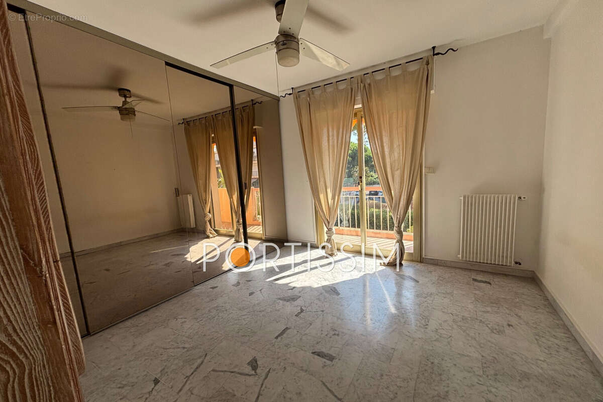 Appartement 86 m² à Saint-Laurent-Du-Var  - photo 8