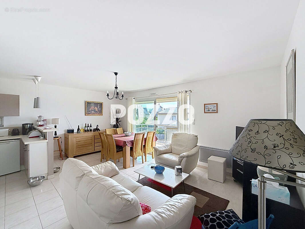 Appartement à JULLOUVILLE