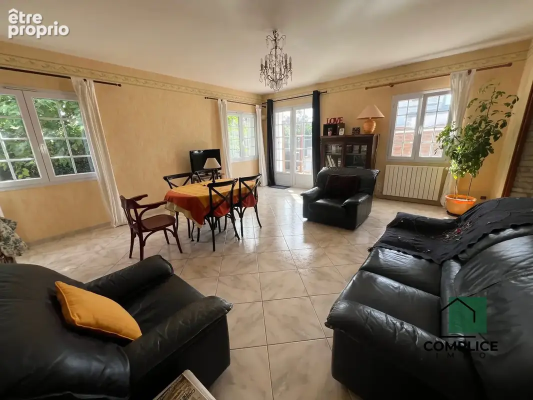Maison 5 pièces 110 m² à vendre à Coueron (44220) - photo 5