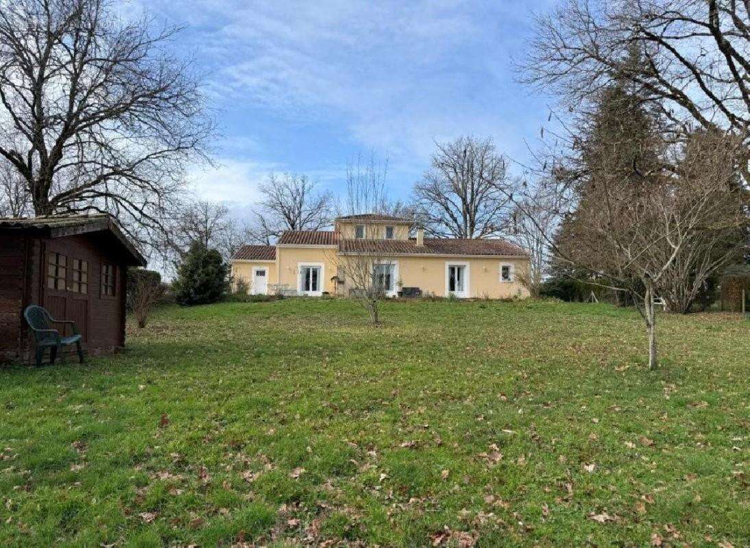 Maison à CONFOLENS