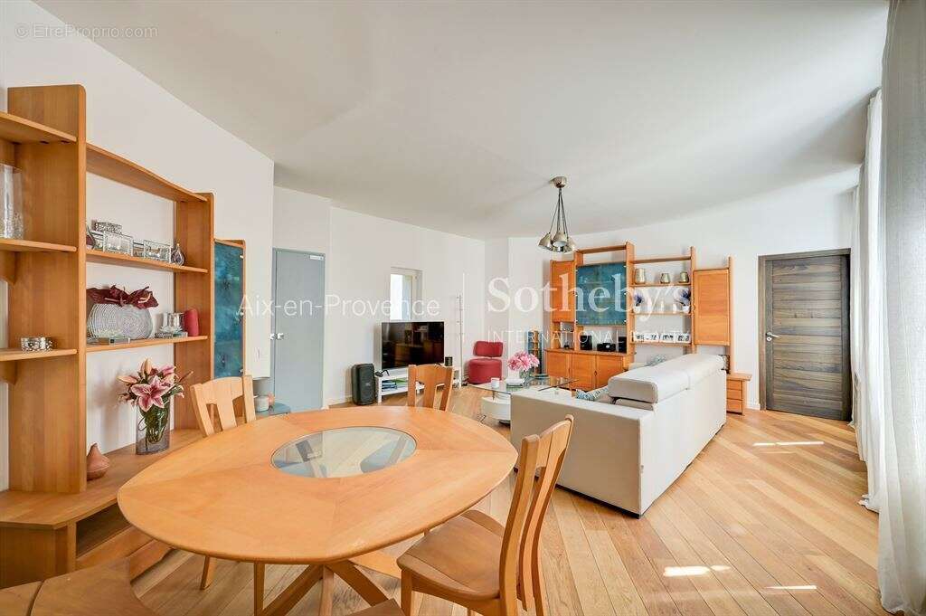Appartement à AIX-EN-PROVENCE