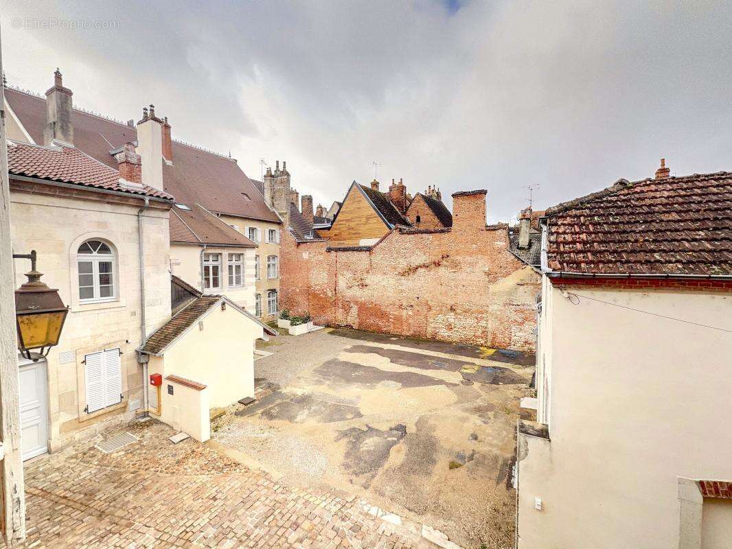 Appartement à AUXONNE