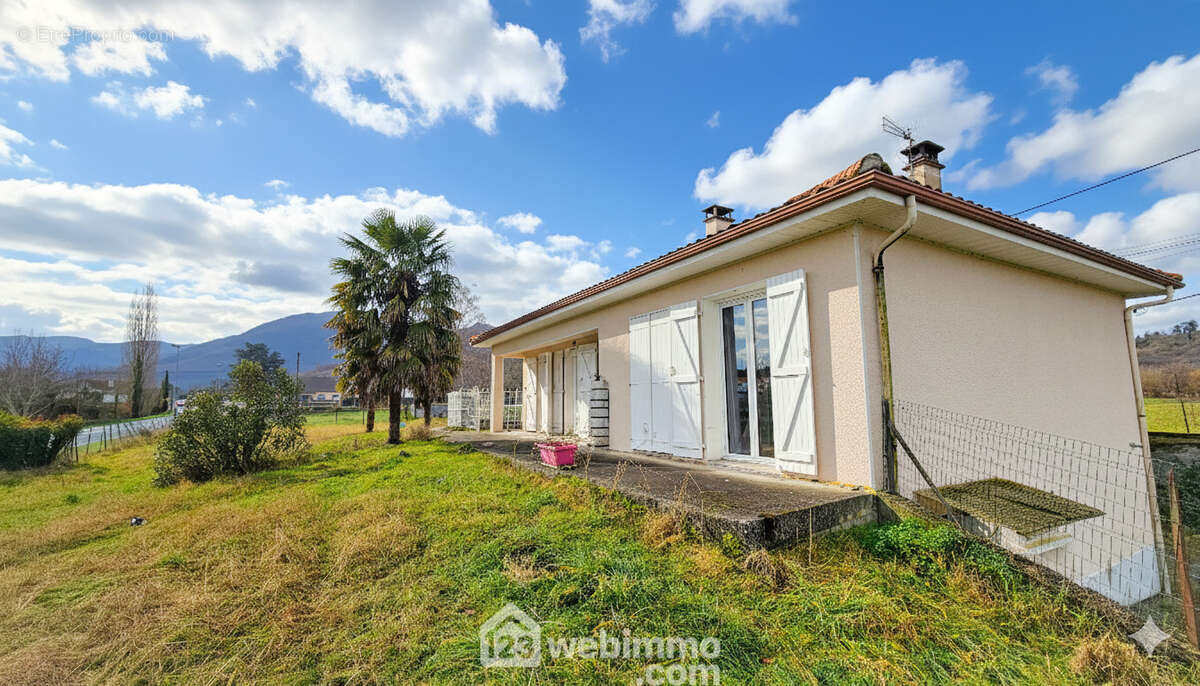 Maison à LESTELLE-BETHARRAM