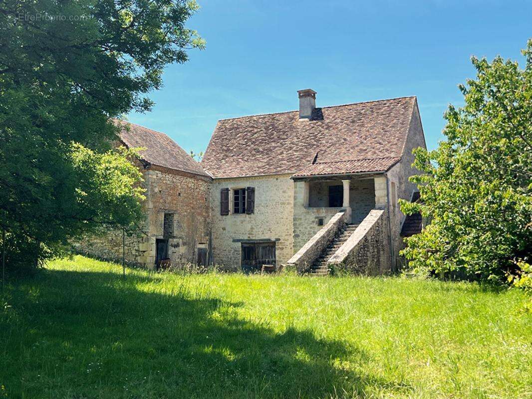 Hameau Saint Germain Des Pres 12 pièce(s) 310 m2 - photo 6