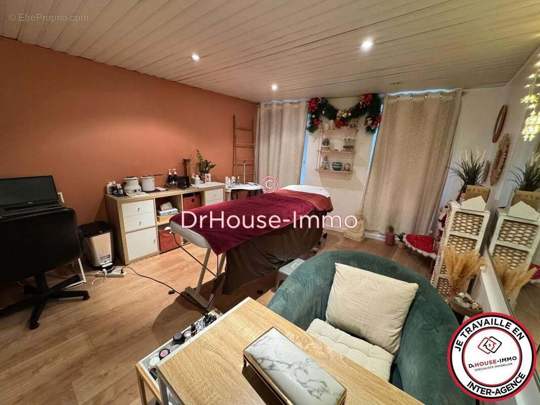 Commerce à MANTES-LA-JOLIE