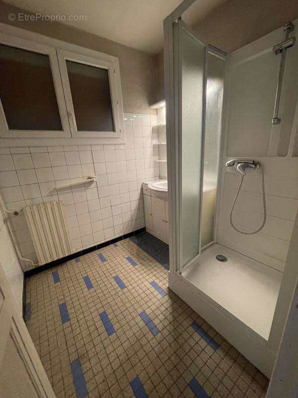 Maison à AMBARES-ET-LAGRAVE