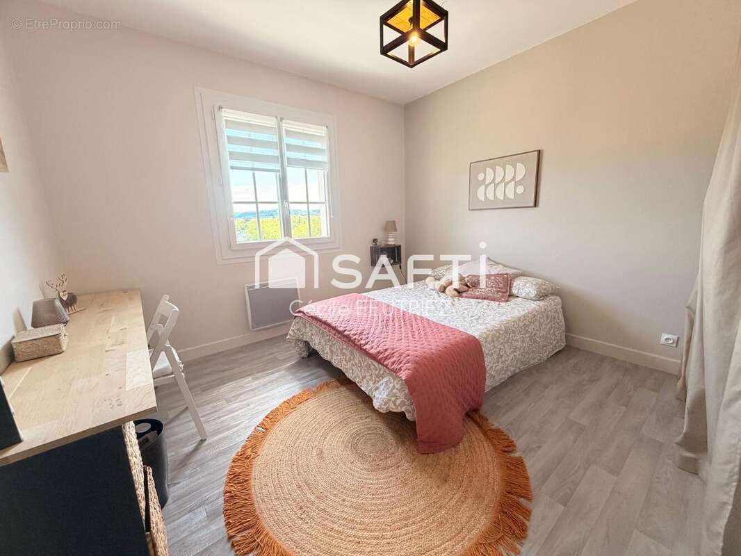 Photo 7 - Appartement à BRIVE-LA-GAILLARDE