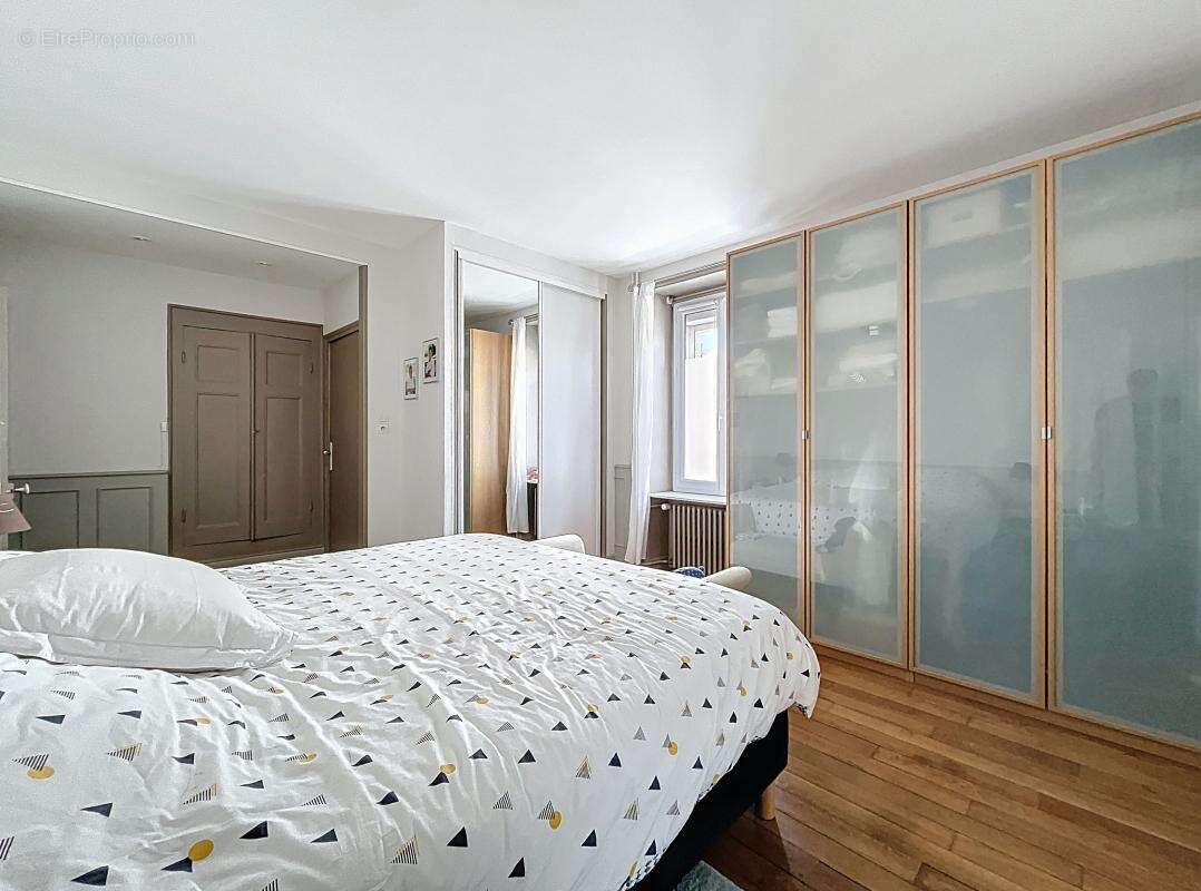 Maison à TOURNON-SUR-RHONE