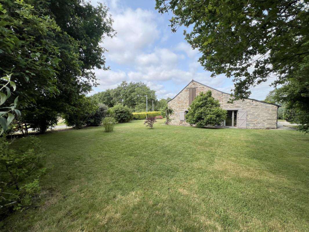 Maison à NOZAY