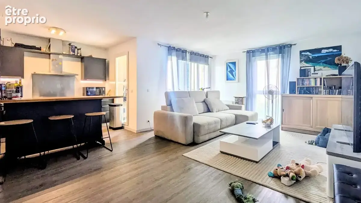 Grasse – T3 de 69 m² en très bon état, terrasse sud-est, ascenseur et parking privatif - photo 2