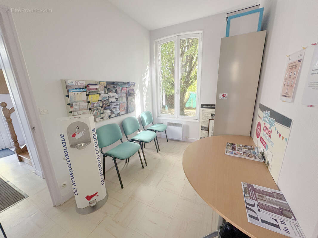 Ancienne bâtiment communal, idéal investisseur ! - photo 6