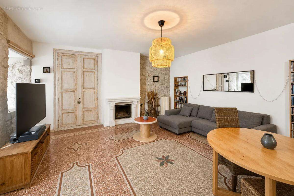 Appartement à LOUPIAN