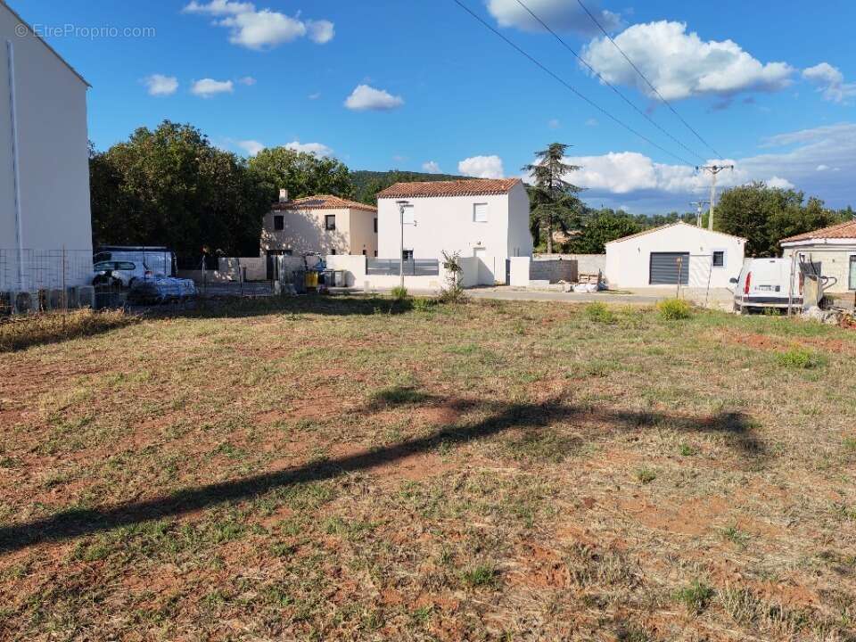 Terrain à LE CANNET-DES-MAURES