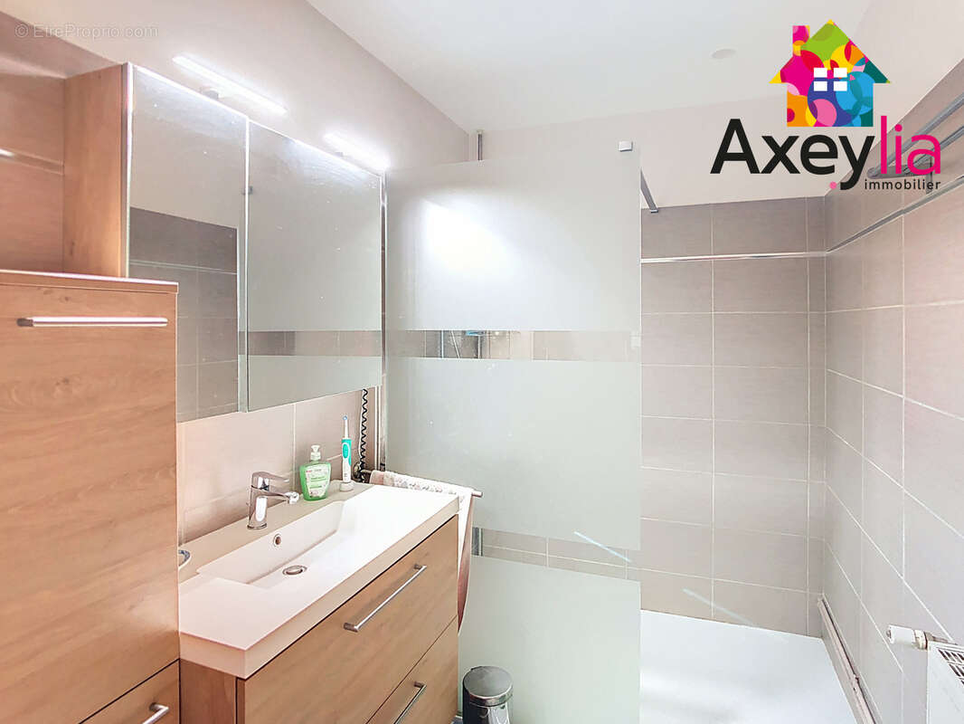 Maison à SAINT-LEGER-SUR-ROANNE