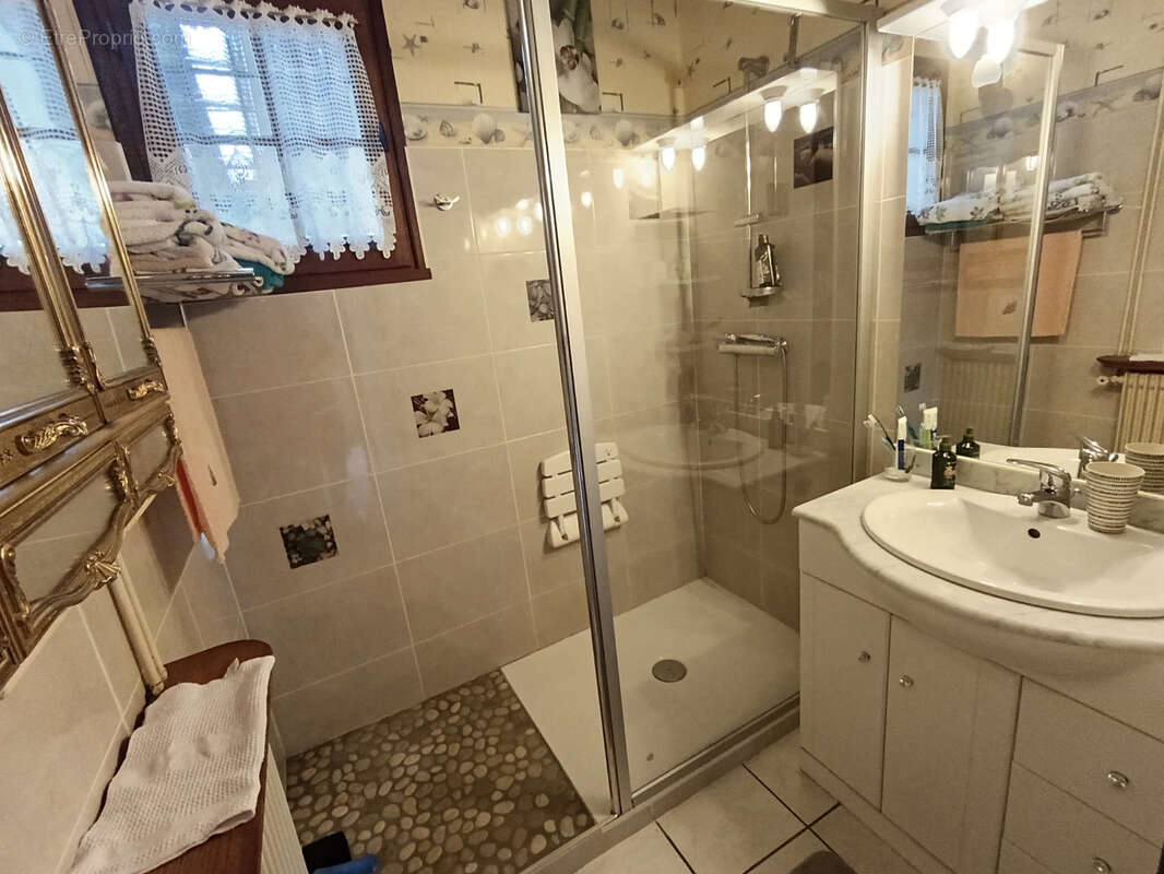 Maison à LA TRINITE