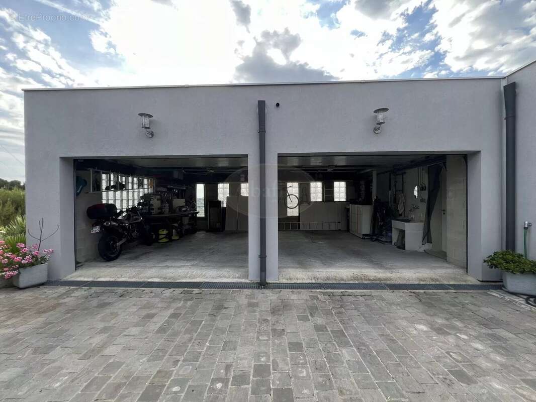 Maison à CAGNES-SUR-MER