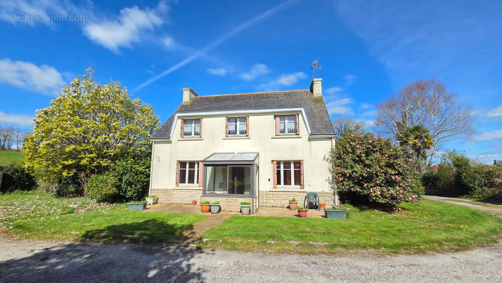 Maison à EDERN