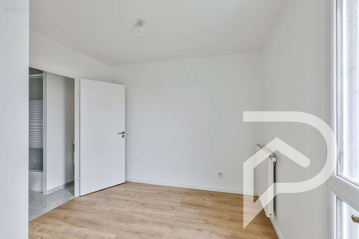 Appartement à IVRY-SUR-SEINE