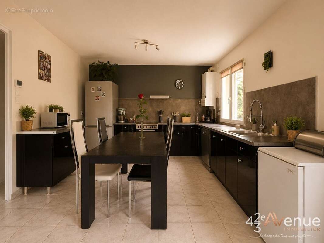 Maison 119 m² à Chevrieres  - photo 4