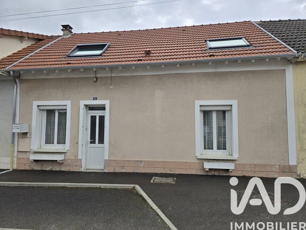 Photo 1 - Maison à VILLIERS-SAINT-GEORGES