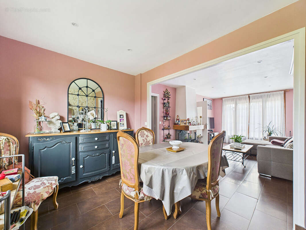 Maison à LE THUIT-SIGNOL