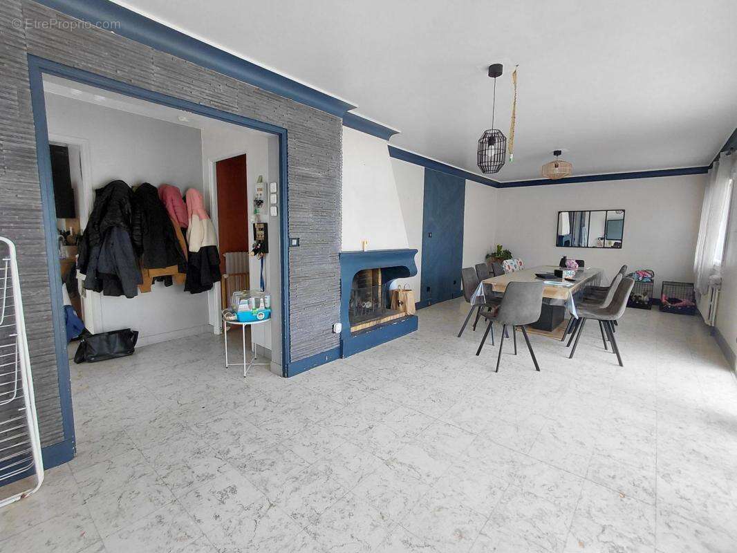 Maison potentiel de 6 chambres sur sous-sol avec jardin - photo 3