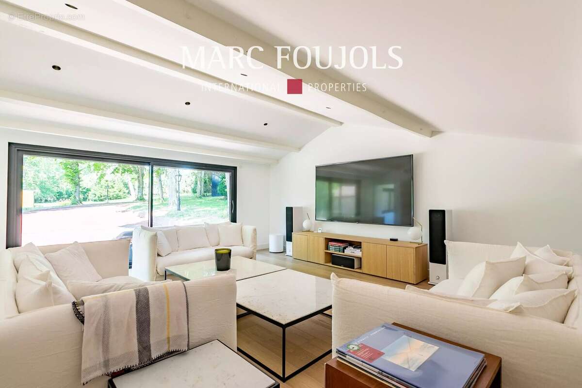 Maison à FONTAINE-CHAALIS