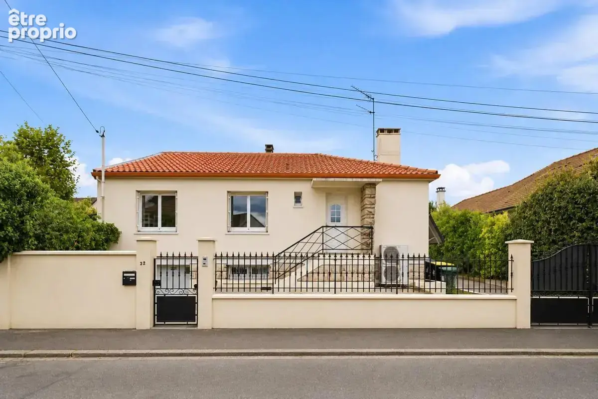 Maison de 5 pièces de 117 m² à Savigny-sur-Orge - photo 1