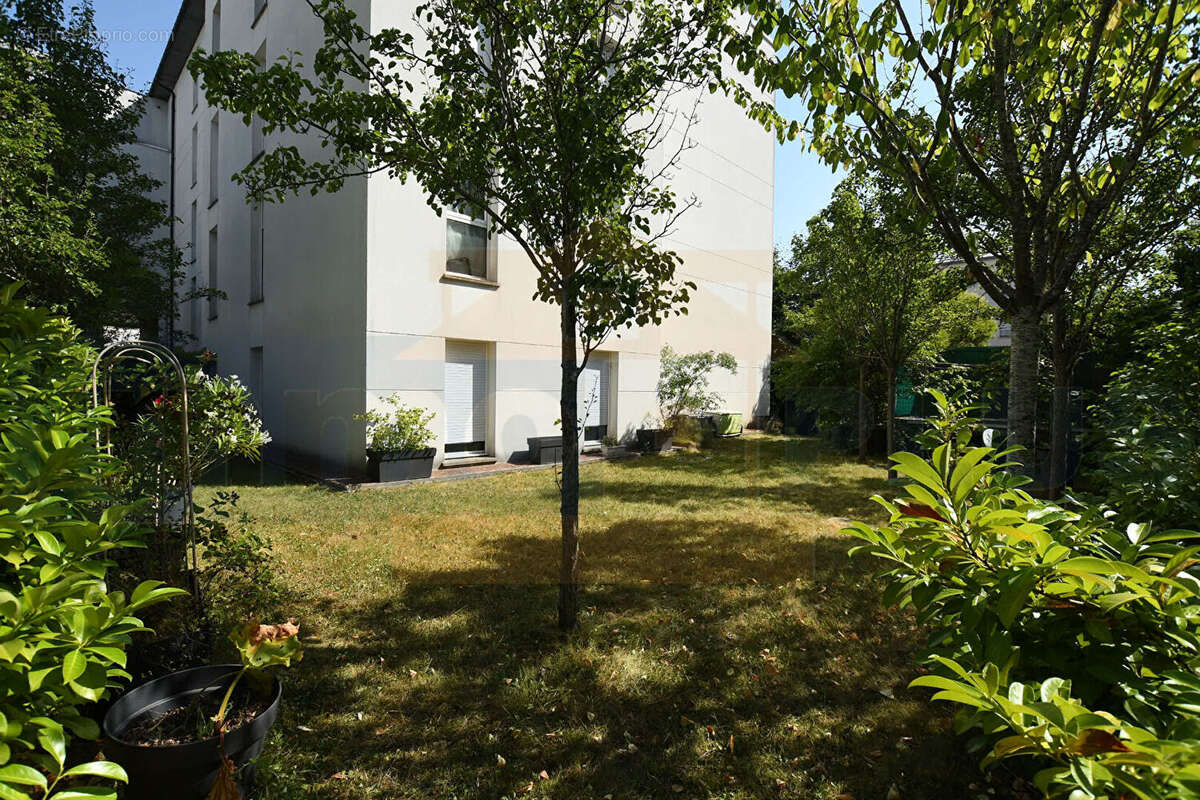 Appartement à SAINT-CYR-L'ECOLE