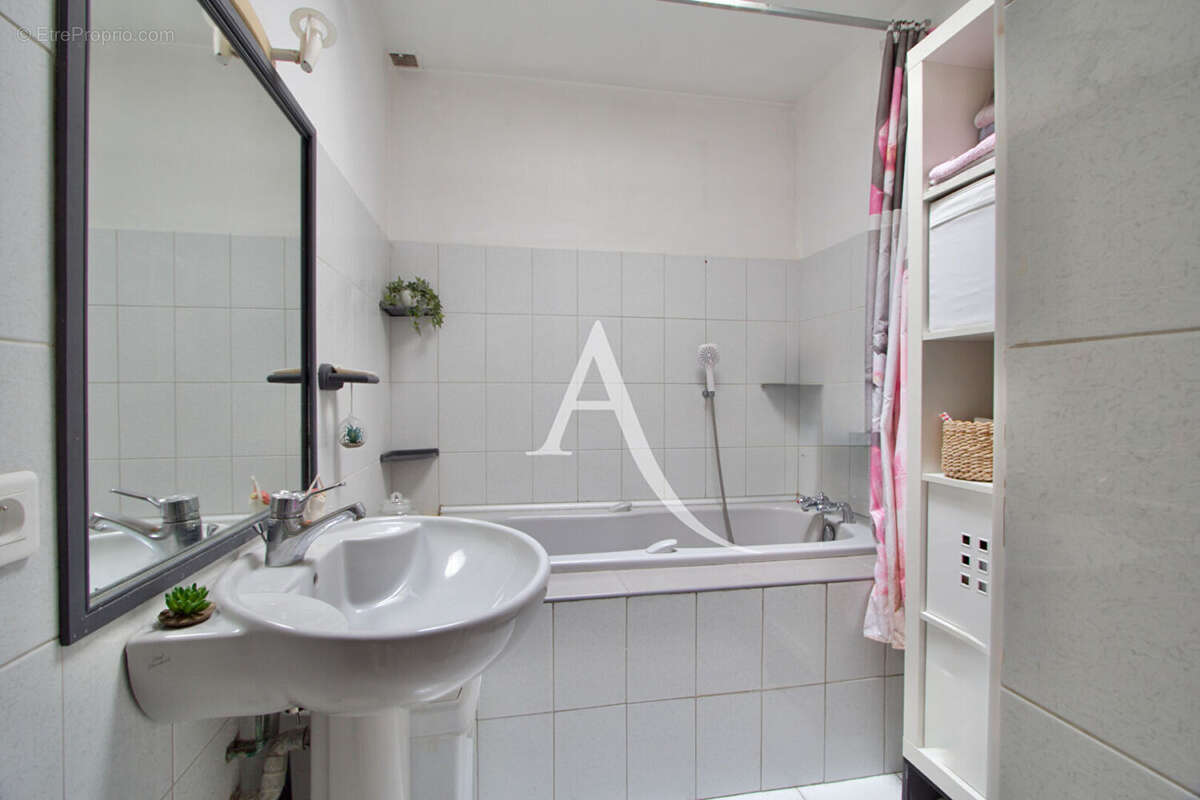Appartement à CASTELNAU-LE-LEZ