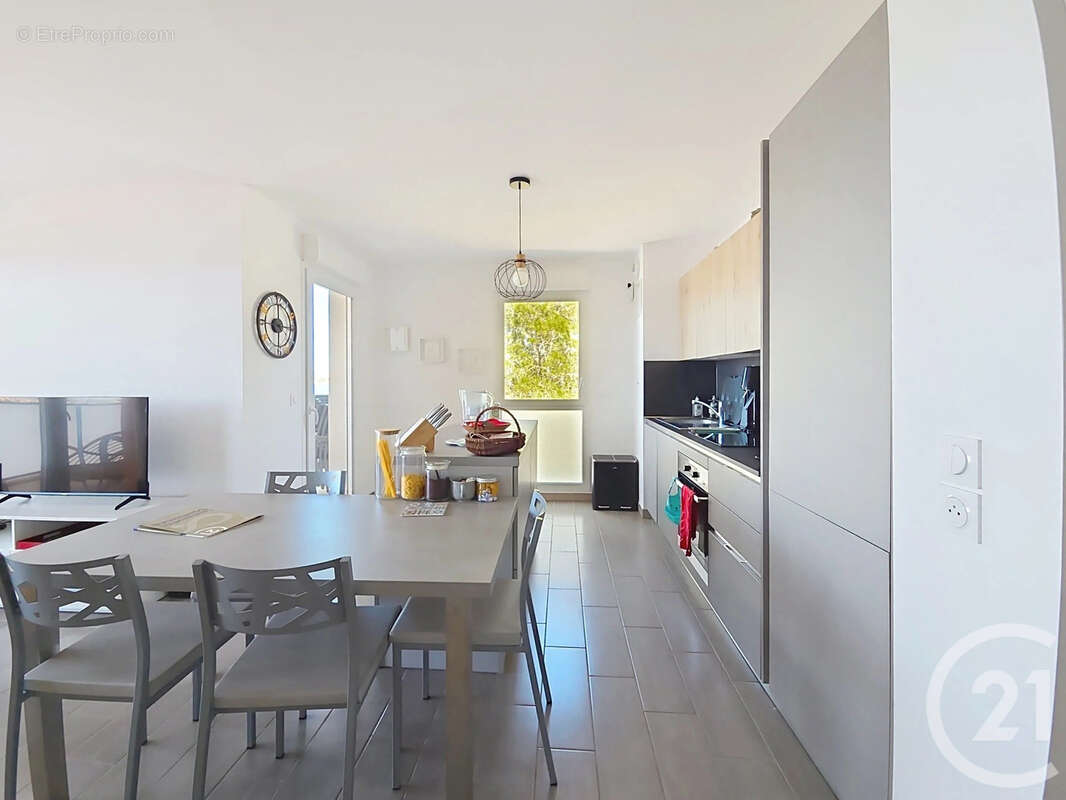 Appartement 66 m² à Sete  - photo 7