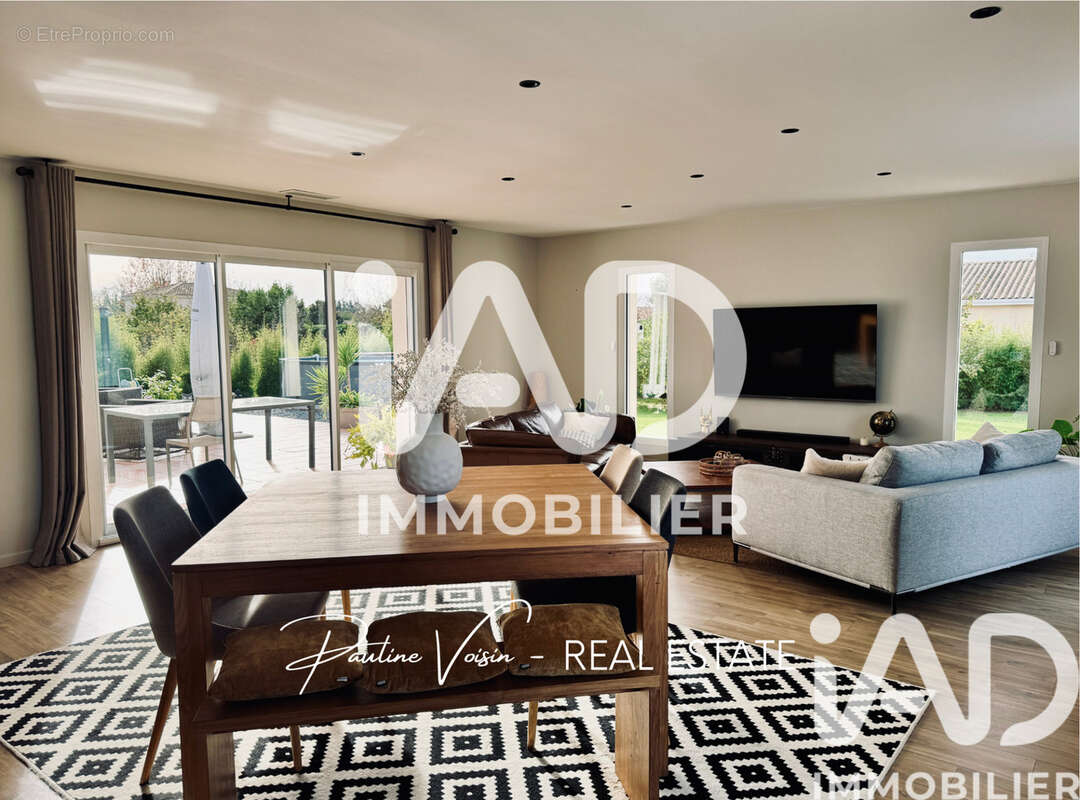 Photo 2 - Maison à LE TAILLAN-MEDOC