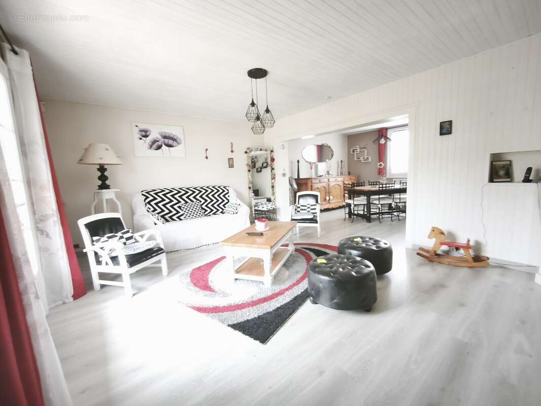 Maison 153 m² à Linars  - photo 14