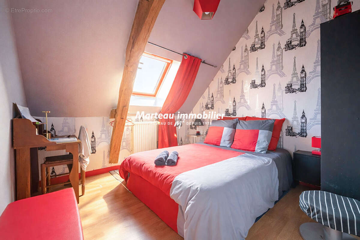Maison à SAINT-OUEN-EN-BELIN