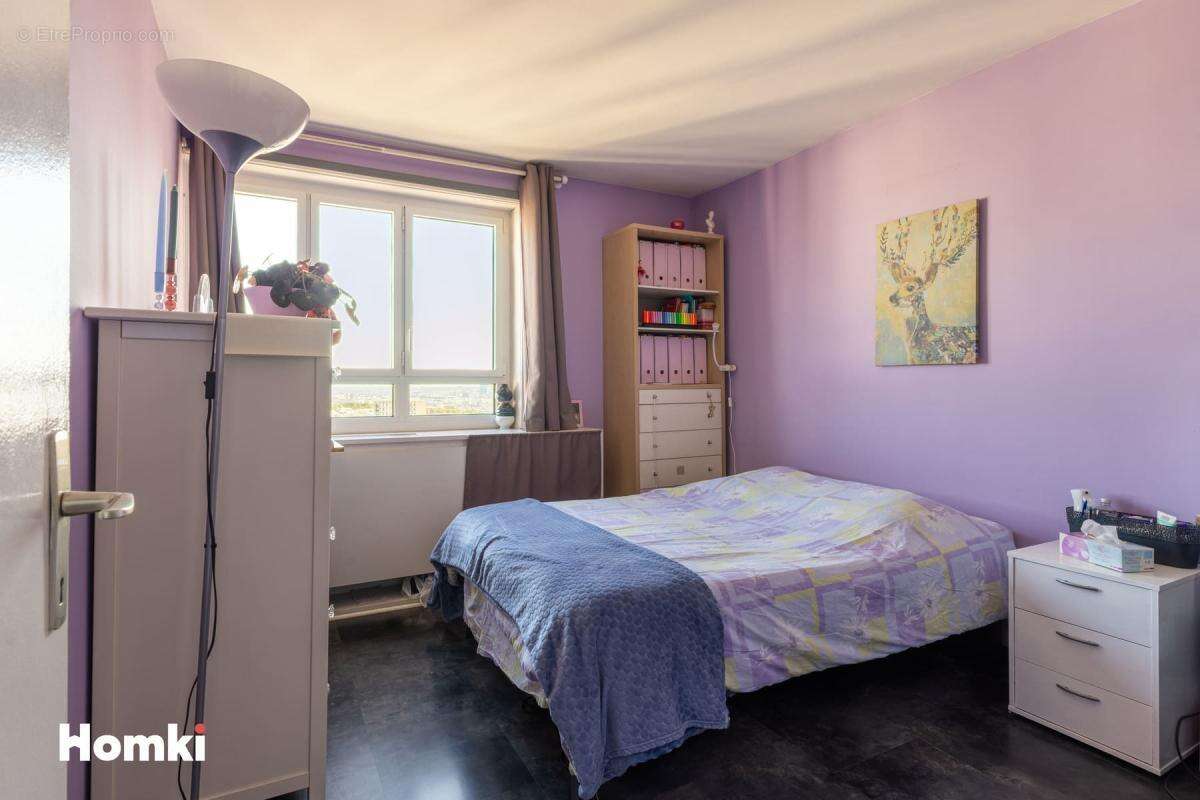 Appartement à PARIS-19E