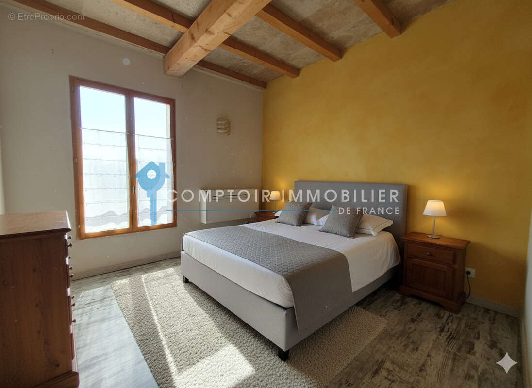 A Vendre GARD(30) - Maison de ville P6 avec terrasse et cave - photo 8