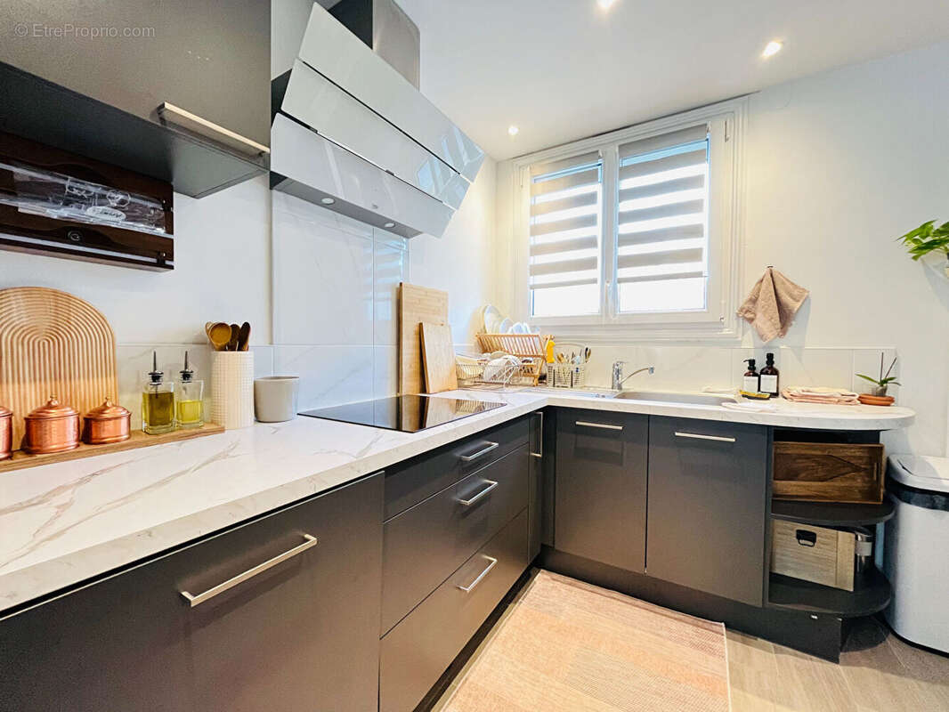 Appartement à SAINT-JEAN-DE-LA-RUELLE